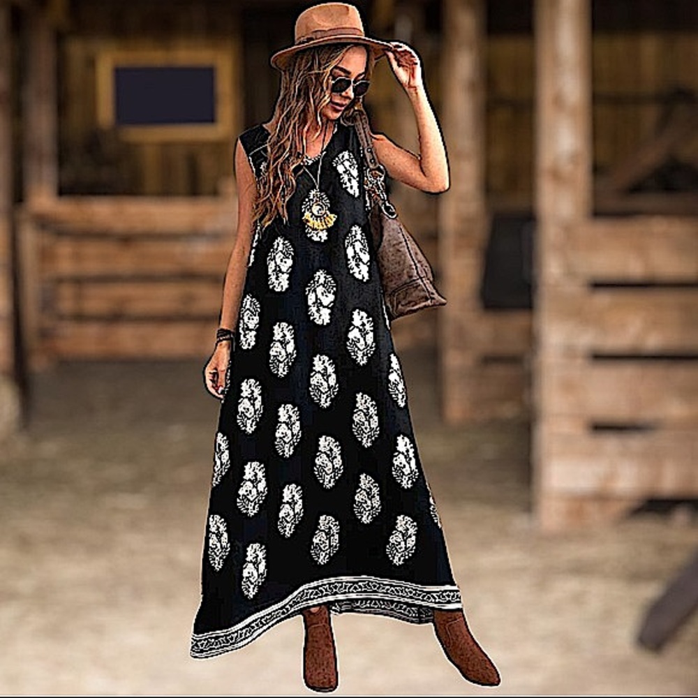 BOHEMIAN SLEEVELESS MAXI DRESS - Picture 2 of 8